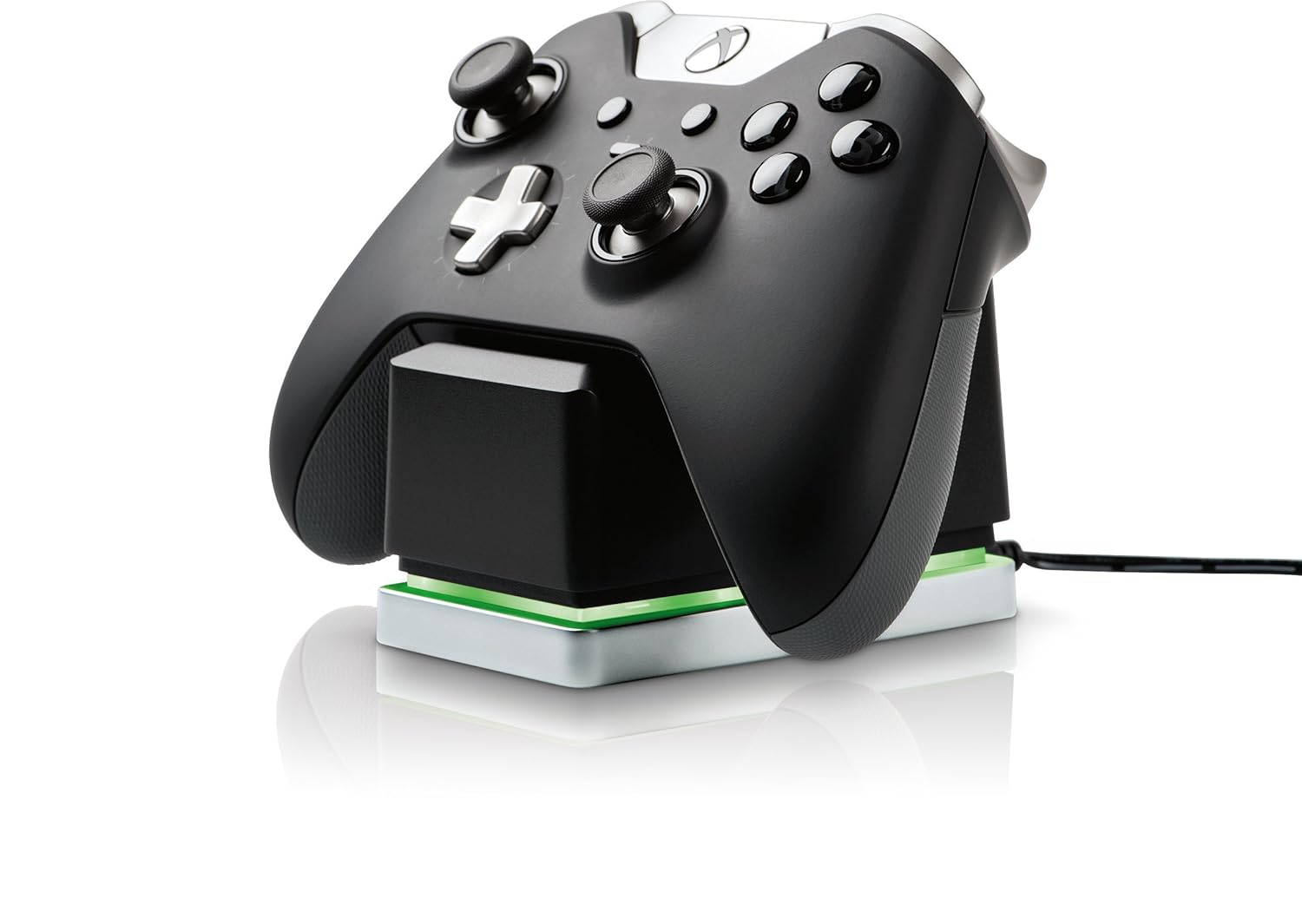 PREVIEW: Xbox Elite Controller Charging Stand always keeps you in the game