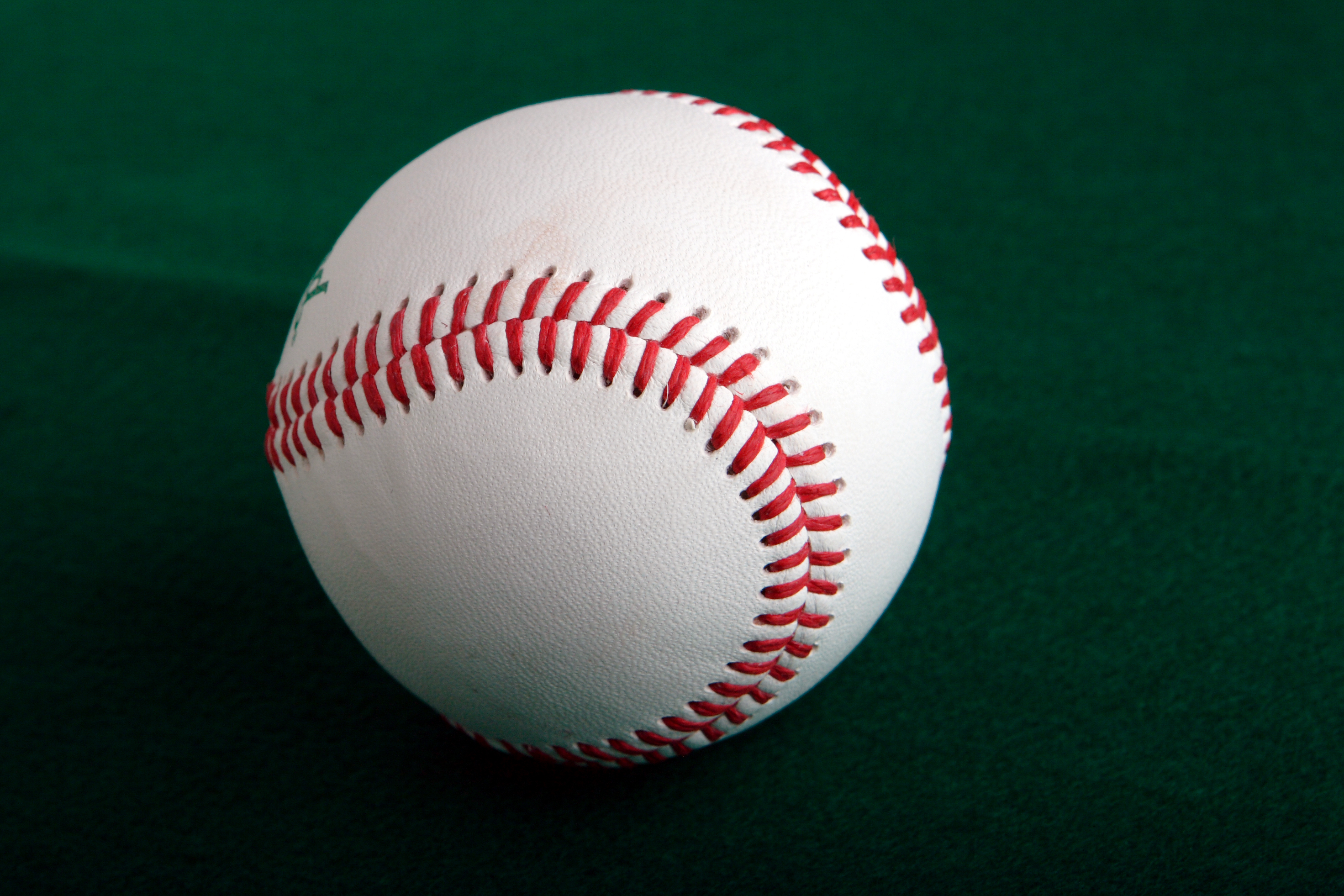 Popular sports simulator R.B.I. Baseball 15 out now on Xbox One
